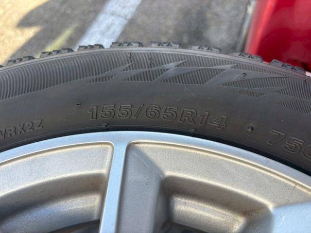 弊社ではインターネットでの遠方販売に自信があります。店頭でのご納車であれば、お車を持ち込まずに名義変更等のお手続きが出来ますので、ご近所の販売会社で購入する場合と変わらぬ諸経費にてご購入可能です♪