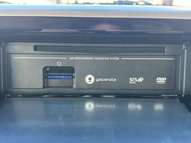 ドライブレコーダーも防犯ケーブルセットにしてご販売しております！当メルセデスのオプション品と同じ物を販売致しております！旅の思い出作りに！煽り運転の防犯に！事故の正確な記録に！