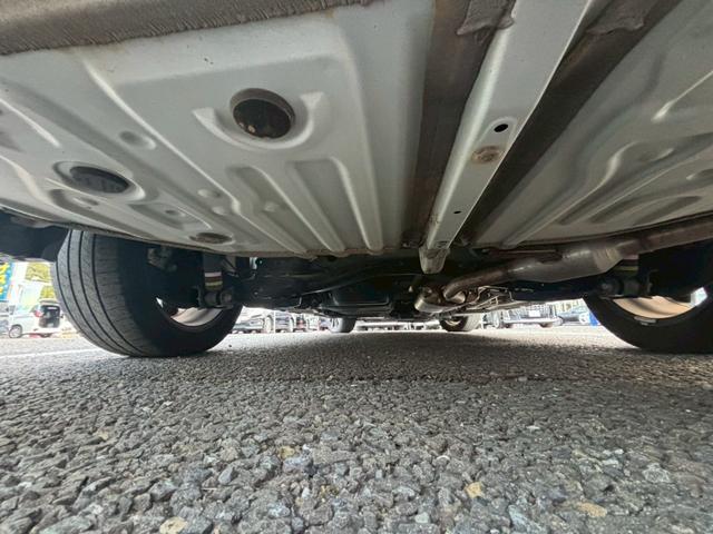 ノア S-Z【大阪府仕入】【プレミアムサウンドシステム】【禁煙車】 【10.5型ディスプレイ/14型フリップダウンモニター】【前後ドラレコ連動デジタルインナーミラー】【両側電動スライドドア】【追従クルコン/車線逸脱警告】【ハーフレザー/シートヒーター】【ETC2.0】(5枚目)