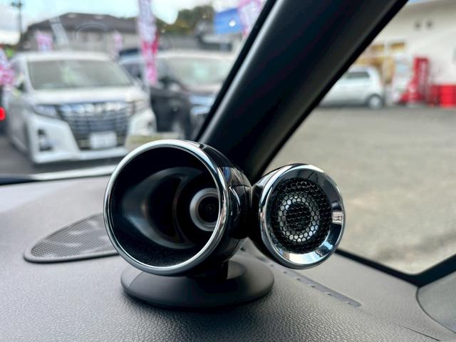 ノア S-Z【大阪府仕入】【プレミアムサウンドシステム】【禁煙車】 【10.5型ディスプレイ/14型フリップダウンモニター】【前後ドラレコ連動デジタルインナーミラー】【両側電動スライドドア】【追従クルコン/車線逸脱警告】【ハーフレザー/シートヒーター】【ETC2.0】(11枚目)