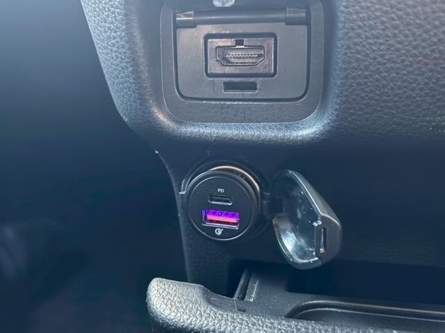 ノア S-Z【大阪府仕入】【プレミアムサウンドシステム】【禁煙車】 【10.5型ディスプレイ/14型フリップダウンモニター】【前後ドラレコ連動デジタルインナーミラー】【両側電動スライドドア】【追従クルコン/車線逸脱警告】【ハーフレザー/シートヒーター】【ETC2.0】(23枚目)