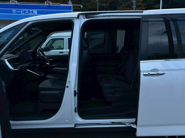 ノア S-Z【大阪府仕入】【プレミアムサウンドシステム】【禁煙車】 【10.5型ディスプレイ/14型フリップダウンモニター】【前後ドラレコ連動デジタルインナーミラー】【両側電動スライドドア】【追従クルコン/車線逸脱警告】【ハーフレザー/シートヒーター】【ETC2.0】(45枚目)