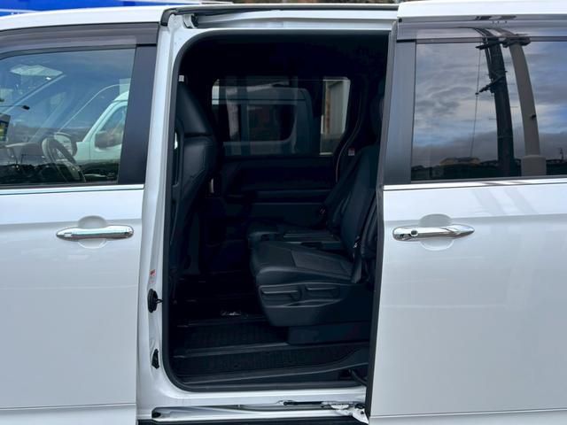 ノア S-Z【大阪府仕入】【プレミアムサウンドシステム】【禁煙車】 【10.5型ディスプレイ/14型フリップダウンモニター】【前後ドラレコ連動デジタルインナーミラー】【両側電動スライドドア】【追従クルコン/車線逸脱警告】【ハーフレザー/シートヒーター】【ETC2.0】(46枚目)