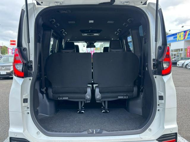 ノア S-Z【大阪府仕入】【プレミアムサウンドシステム】【禁煙車】 【10.5型ディスプレイ/14型フリップダウンモニター】【前後ドラレコ連動デジタルインナーミラー】【両側電動スライドドア】【追従クルコン/車線逸脱警告】【ハーフレザー/シートヒーター】【ETC2.0】(49枚目)