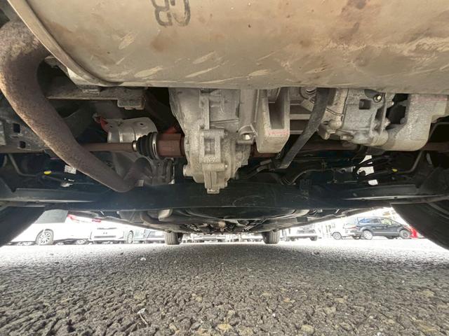 ノート Ｘ　ＦＯＵＲ　【４ＷＤ】【禁煙】【衝突軽減】　【ＳＤナビ／バックカメラ／ＢＴ接続】【ドライブレコーダー】【コーナーセンサー／車線逸脱警告】【ステアヒーター／シートヒーター】【オートライト】【ＥＴＣ】【アイドリングストップ】【電子パーキング】（5枚目）