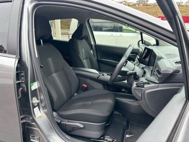 ノート Ｘ　ＦＯＵＲ　【４ＷＤ】【禁煙】【衝突軽減】　【ＳＤナビ／バックカメラ／ＢＴ接続】【ドライブレコーダー】【コーナーセンサー／車線逸脱警告】【ステアヒーター／シートヒーター】【オートライト】【ＥＴＣ】【アイドリングストップ】【電子パーキング】（23枚目）