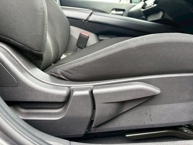 ノート Ｘ　ＦＯＵＲ　【４ＷＤ】【禁煙】【衝突軽減】　【ＳＤナビ／バックカメラ／ＢＴ接続】【ドライブレコーダー】【コーナーセンサー／車線逸脱警告】【ステアヒーター／シートヒーター】【オートライト】【ＥＴＣ】【アイドリングストップ】【電子パーキング】（45枚目）