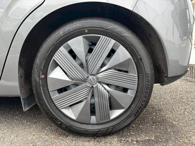 ノート Ｘ　ＦＯＵＲ　【４ＷＤ】【禁煙】【衝突軽減】　【ＳＤナビ／バックカメラ／ＢＴ接続】【ドライブレコーダー】【コーナーセンサー／車線逸脱警告】【ステアヒーター／シートヒーター】【オートライト】【ＥＴＣ】【アイドリングストップ】【電子パーキング】（53枚目）