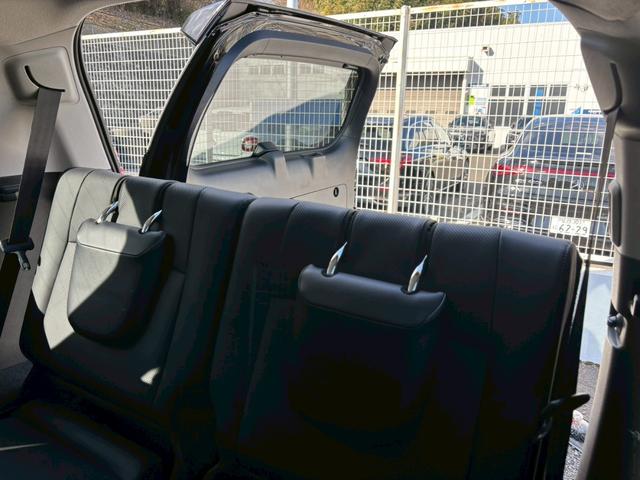 ランドクルーザープラド ＴＸ　Ｌパッケージ・ブラックエディション【サンルーフ／禁煙】　【寒冷地仕様／ワンオーナー車／７人乗り】【夏＆冬タイヤＡＷ／純正エンスタ／フロント熱線】【純正９型ナビ／バックカメラ／ＥＴＣ２．０】【衝突軽減／追従クルコン」【ブラックレザーシート／シートヒーター】（46枚目）