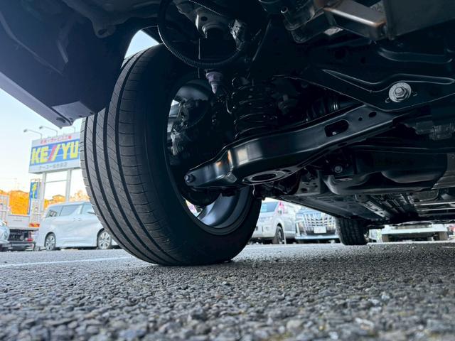 カローラクロス ハイブリッド　Ｚ【４ＷＤ／登録済み未使用車／後期型】　【パノラミックルーフ／全周囲モニター／アドバンスドパーク】【衝突軽減システム／車線逸脱警告／ブラインドスポットモニター／追従クルコン】【純正１０．５型ナビ機能付ＤＡ／フルセグＴＶ／ＥＴＣ２．０】（6枚目）