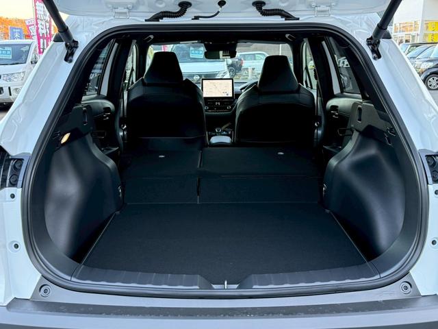 カローラクロス ハイブリッド　Ｚ【４ＷＤ／登録済み未使用車／後期型】　【パノラミックルーフ／全周囲モニター／アドバンスドパーク】【衝突軽減システム／車線逸脱警告／ブラインドスポットモニター／追従クルコン】【純正１０．５型ナビ機能付ＤＡ／フルセグＴＶ／ＥＴＣ２．０】（42枚目）