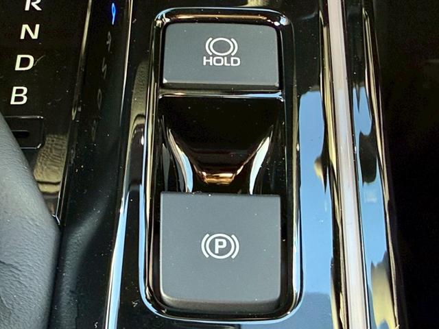 カローラクロス ハイブリッド　Ｚ【４ＷＤ／登録済み未使用車／後期型】　【パノラミックルーフ／全周囲モニター／アドバンスドパーク】【衝突軽減システム／車線逸脱警告／ブラインドスポットモニター／追従クルコン】【純正１０．５型ナビ機能付ＤＡ／フルセグＴＶ／ＥＴＣ２．０】（50枚目）