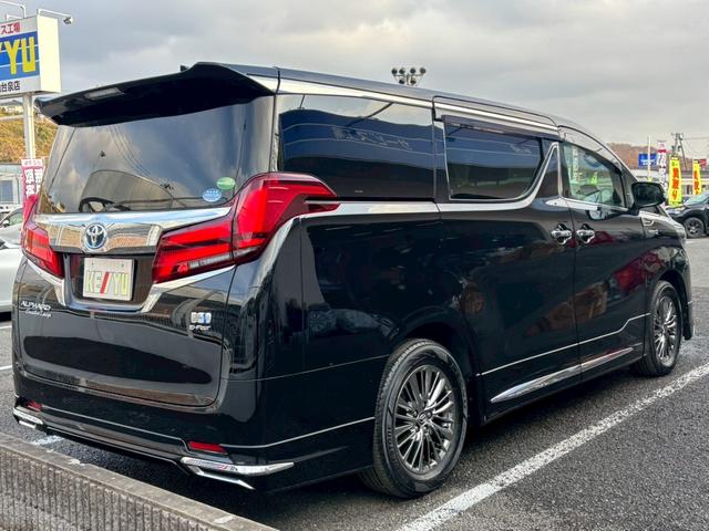 アルファードハイブリッド エグゼクティブラウンジ【神奈川仕入/寒冷地仕様/禁煙車】 【4WD/ツインサンルーフ/モデリスタエアロ/全方位カメラ】【JBLサウンド/フリップダウンモニター】【黒革電動/シートベンチレーション】【360℃ドラレコ/3眼LED/リヤフォグ/追従クルコン】(3枚目)