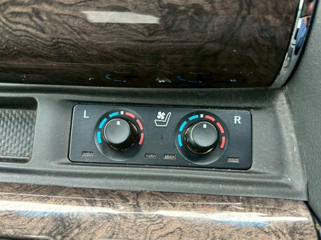 アルファードハイブリッド エグゼクティブラウンジ【神奈川仕入/寒冷地仕様/禁煙車】 【4WD/ツインサンルーフ/モデリスタエアロ/全方位カメラ】【JBLサウンド/フリップダウンモニター】【黒革電動/シートベンチレーション】【360℃ドラレコ/3眼LED/リヤフォグ/追従クルコン】(15枚目)