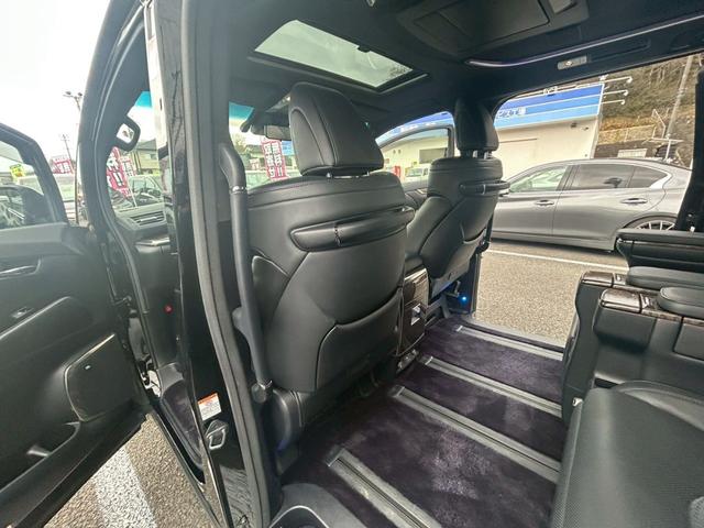 アルファードハイブリッド エグゼクティブラウンジ【神奈川仕入/寒冷地仕様/禁煙車】 【4WD/ツインサンルーフ/モデリスタエアロ/全方位カメラ】【JBLサウンド/フリップダウンモニター】【黒革電動/シートベンチレーション】【360℃ドラレコ/3眼LED/リヤフォグ/追従クルコン】(36枚目)