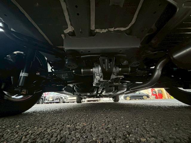 フリード ｅ：ＨＥＶエアー　ＥＸ【４ＷＤ／登録済み未使用車／６人乗り】　【１１．４型ナビ／ホンダセンシング／マルチビューカメラ】【ＥＴＣ２．０／ＬＥＤヘッドライト／ワイパー熱線】【フルセグＴＶ／ＢＴ接続】【電動パーキング／ブレーキホールド】【シートヒーター／ハーフレザー】（4枚目）