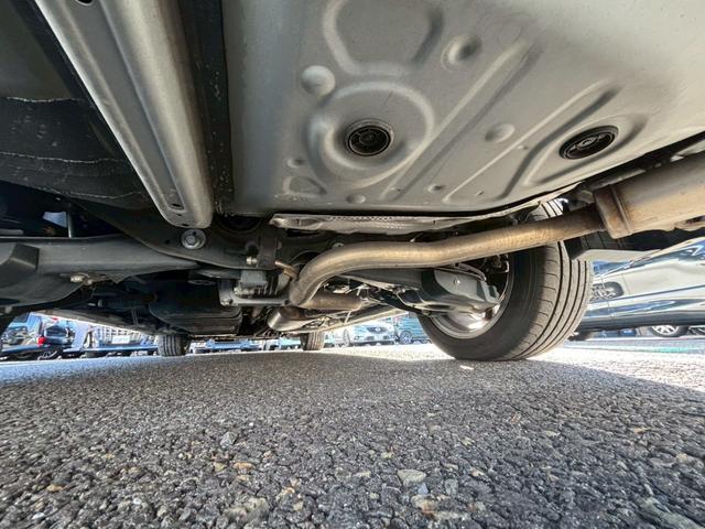 ヴェルファイア ２．５Ｚ【４ＷＤ／８人乗り】【９型ナビ＆１２型後席モニター】　【禁煙車／トヨタセーフティセンス】【衝突軽減システム／車線逸脱警告／追従クルコン】【フルセグＴＶ／ＢＴ接続／バックカメラ／ＥＴＣ２．０】【前後ドラレコ／両側電動スライドドア／ＡＣ１００Ｖ電源】（6枚目）