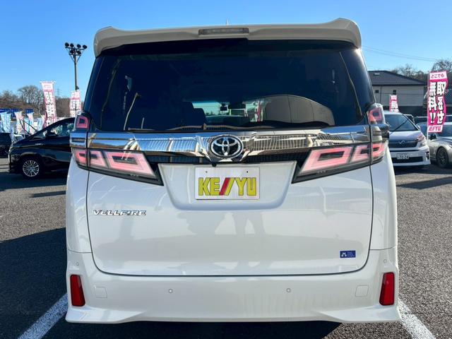 ヴェルファイア ２．５Ｚ【４ＷＤ／８人乗り】【９型ナビ＆１２型後席モニター】　【禁煙車／トヨタセーフティセンス】【衝突軽減システム／車線逸脱警告／追従クルコン】【フルセグＴＶ／ＢＴ接続／バックカメラ／ＥＴＣ２．０】【前後ドラレコ／両側電動スライドドア／ＡＣ１００Ｖ電源】（30枚目）