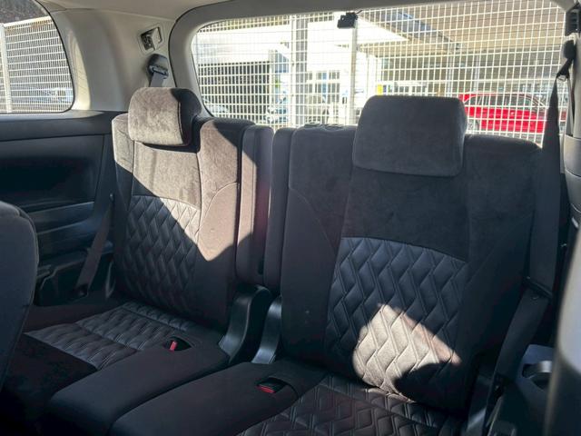 ヴェルファイア ２．５Ｚ【４ＷＤ／８人乗り】【９型ナビ＆１２型後席モニター】　【禁煙車／トヨタセーフティセンス】【衝突軽減システム／車線逸脱警告／追従クルコン】【フルセグＴＶ／ＢＴ接続／バックカメラ／ＥＴＣ２．０】【前後ドラレコ／両側電動スライドドア／ＡＣ１００Ｖ電源】（50枚目）