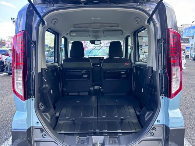 スペーシアギア ハイブリッドＸＺ　ターボ【４ＷＤ／届出済未使用車】　【全方位モニター付９型ナビ／スズキセーフティサポート】【衝突軽減システム／車線逸脱警告／追従クルコン】【両側電動スライド／ＬＥＤヘッドライト／パドルシフト】【フルセグＴＶ／ＢＴ接続】【シートヒーター】（55枚目）