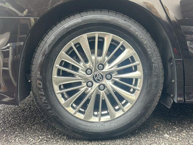 ヴェルファイアハイブリッド ＺＲ【禁煙／４ＷＤ／純正９インチナビ／ガナドールマフラー】　【クルコン／コーナーセンサー】【ハーフレザーシート／ＬＥＤヘッドライト】【前後ドラレコ／ＥＴＣ／バックカメラ／フルセグＴＶ／ＢＴ接続】【両側電動スライドドア／電動パーキング】【純正１７インチＡＷ】（32枚目）