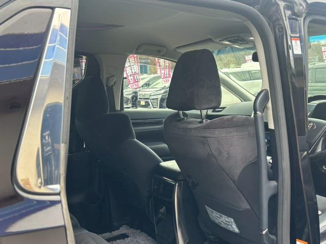 ヴェルファイアハイブリッド ＺＲ【禁煙／４ＷＤ／純正９インチナビ／ガナドールマフラー】　【クルコン／コーナーセンサー】【ハーフレザーシート／ＬＥＤヘッドライト】【前後ドラレコ／ＥＴＣ／バックカメラ／フルセグＴＶ／ＢＴ接続】【両側電動スライドドア／電動パーキング】【純正１７インチＡＷ】（38枚目）