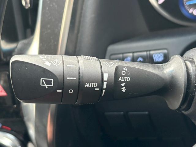 ヴェルファイアハイブリッド ＺＲ【禁煙／４ＷＤ／純正９インチナビ／ガナドールマフラー】　【クルコン／コーナーセンサー】【ハーフレザーシート／ＬＥＤヘッドライト】【前後ドラレコ／ＥＴＣ／バックカメラ／フルセグＴＶ／ＢＴ接続】【両側電動スライドドア／電動パーキング】【純正１７インチＡＷ】（55枚目）