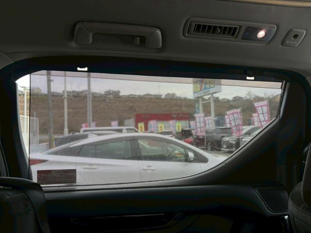 ヴェルファイアハイブリッド ＺＲ【禁煙／４ＷＤ／純正９インチナビ／ガナドールマフラー】　【クルコン／コーナーセンサー】【ハーフレザーシート／ＬＥＤヘッドライト】【前後ドラレコ／ＥＴＣ／バックカメラ／フルセグＴＶ／ＢＴ接続】【両側電動スライドドア／電動パーキング】【純正１７インチＡＷ】（59枚目）