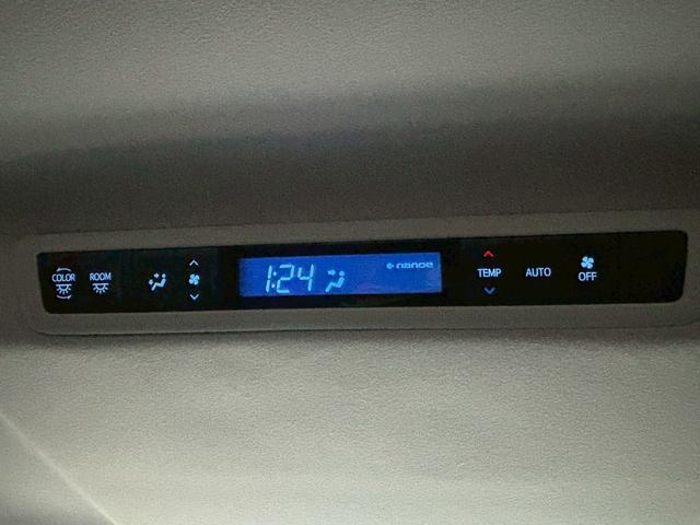 ヴェルファイアハイブリッド ＺＲ【禁煙／４ＷＤ／純正９インチナビ／ガナドールマフラー】　【クルコン／コーナーセンサー】【ハーフレザーシート／ＬＥＤヘッドライト】【前後ドラレコ／ＥＴＣ／バックカメラ／フルセグＴＶ／ＢＴ接続】【両側電動スライドドア／電動パーキング】【純正１７インチＡＷ】（60枚目）