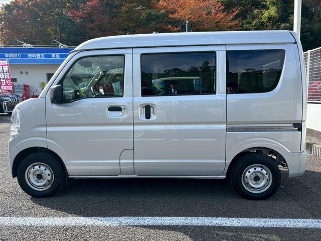 エブリイ ＰＡ【パートタイム４ＷＤ／ハイルーフ】【禁煙／ワンオーナー】　【衝突被害軽減システム】【車線逸脱警告】【リアコーナーセンサー】【両側手動スライドドア】【オートライト】【ヘッドライトレベライザー】【横滑り防止】【アイドリングスットプ】【スペキーあり】（23枚目）