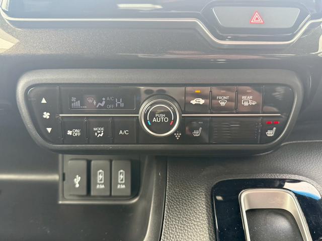 N-BOXカスタム G・Lホンダセンシング【夏&冬タイヤセット/4WD/禁煙車】 【純正エンジンスターター/衝突被害軽減システム/車線逸脱警告/クルコン】【電動スライドドア/イージークロージャー/ドライブレコーダー】【ETC/バックカメラ/シートヒーター】【ワンセグTV/BT接続】(17枚目)