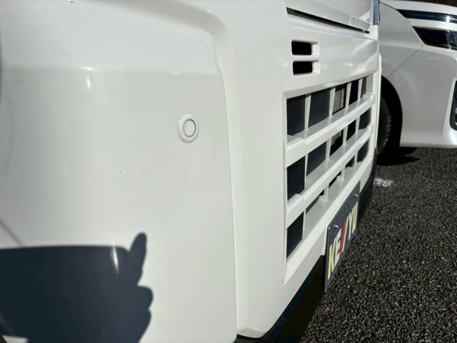 ハイゼットカーゴ ＤＸ【パートタイム４ＷＤ／禁煙車】【衝突被害軽減／車線逸脱】　【前後コーナーセンサー／オートヘッドライト】【パワーウィンドウ／キーレスエントリー】【電動格納ドアミラー／ヘッドライトレベライザー】【２０２４年式ＹＯＫＯＨＡＭＡスタッドレスタイヤ装着車】（13枚目）