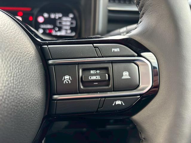 スペーシアギア ハイブリッドＸＺ　ターボ【届出済未使用車／４ＷＤ】　【スズキコネクト９型全方位ナビ／ＢＴ接続／フルセグ】【衝突軽減／追従クルコン／レーンキープ】【ルーフレール／ＬＥＤ／フォグ】【ステアヒーター／シートヒーター】【両側電動ドア／アイドリングストップ】（13枚目）