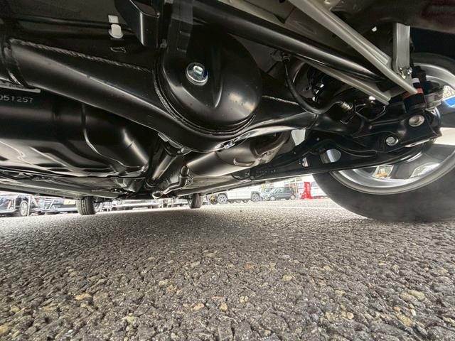 スペーシアギア ハイブリッドＸＺ　ターボ【届出済未使用車／４ＷＤ】　【スズキコネクト９型全方位ナビ／ＢＴ接続／フルセグ】【衝突軽減／追従クルコン／レーンキープ】【ルーフレール／ＬＥＤ／フォグ】【ステアヒーター／シートヒーター】【両側電動ドア／アイドリングストップ】（73枚目）