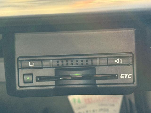 お見積りはもちろんお車の状態、装備、ご購入方法、追加で見たい写真などありましたら、お気軽に【在庫確認・見積依頼】ボタンや【００６６－９７０１－６４０１】をご利用ください。どちらも無料♪♪