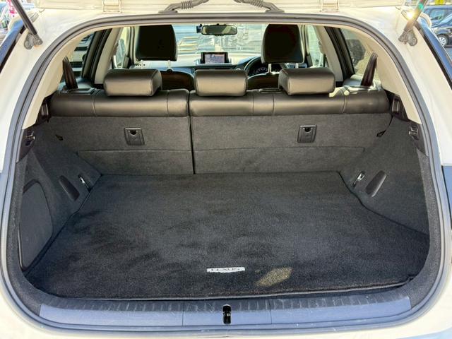 ドライブレコーダーも防犯ケーブルセットにしてご販売しております！当メルセデスのオプション品と同じ物を販売致しております！旅の思い出作りに！煽り運転の防犯に！事故の正確な記録に！