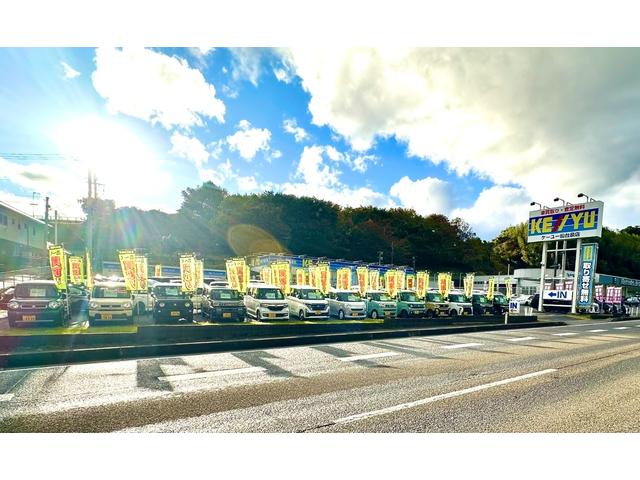 自社の陸運局認証工場を併設！国家資格を持った整備士による整備。ステレオ、エアコン等の走行に関係のない所も不具合箇所があれば修理してご納車致します。