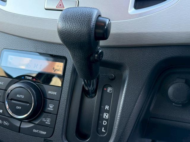 ワゴンR FZ【4WD/禁煙/夏&冬タイヤセット付】 【CDオーディオ/衝突軽減システム】【ドラレコ/ヘッドライトレベライザー】【ミラーウィンカー/デンカクミラー】【アイドリングストップ/スマートキー/プッシュスタート】(13枚目)