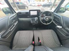 ���̼�ư��ƻ�����󥿡���ߤ���������̤˸������ȡ�ȿ�м���¦�ˤ�Ź������ޤ����Х��ѥ��˹�ή��������ܤο����ե����󤷤Ʋ��������������᡼�ȥ�ۤ�ľ�ʤ�����¦�������桼������Ź���٤���ʥ�����Ǥ��� 7