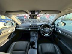 ���̼�ư��ƻ�����󥿡���ߤ���������̤˸������ȡ�ȿ�м���¦�ˤ�Ź������ޤ����Х��ѥ��˹�ή��������ܤο����ե����󤷤Ʋ��������������᡼�ȥ�ۤ�ľ�ʤ�����¦�������桼������Ź���٤���ʥ�����Ǥ��� 7