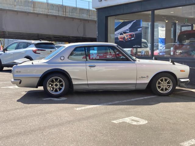 スカイライン 　２０００ＧＴ（5枚目）