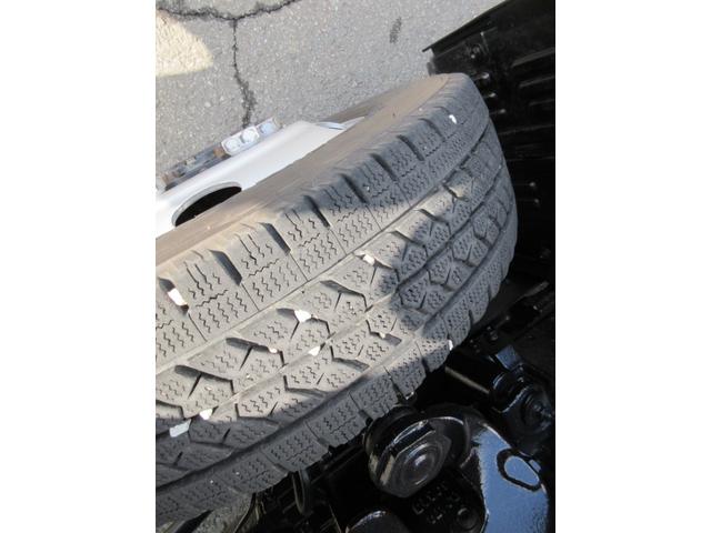 エルフトラック 2tダンプ フルフラットロー 4WD(45枚目)