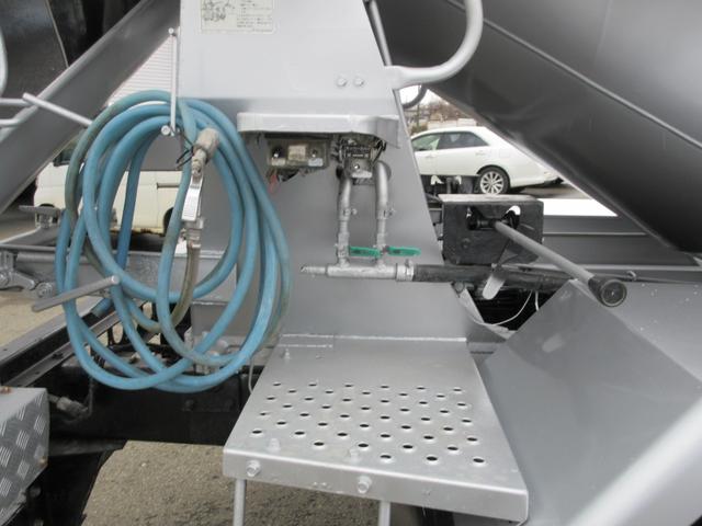 コンドル 　３．５１ｔ　ミキサー車　新明和工業　ＭＷ１６７－３１（10枚目）