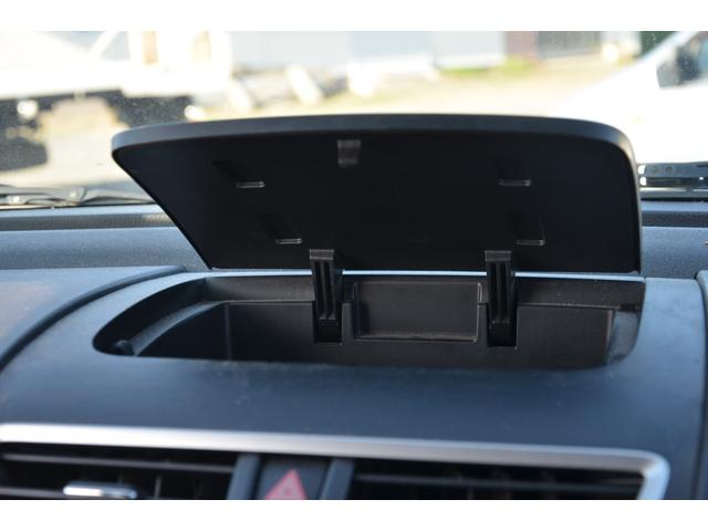 XG 4WD/スマートキー/地デジSDナビ/運転席助&手席シートヒーター/DVD再生/PUSHスタート/ETC/社外アルミホイール/UVカットガラス/プライバシーガラス/盗難防止システム/エアバッグ/(28枚目)