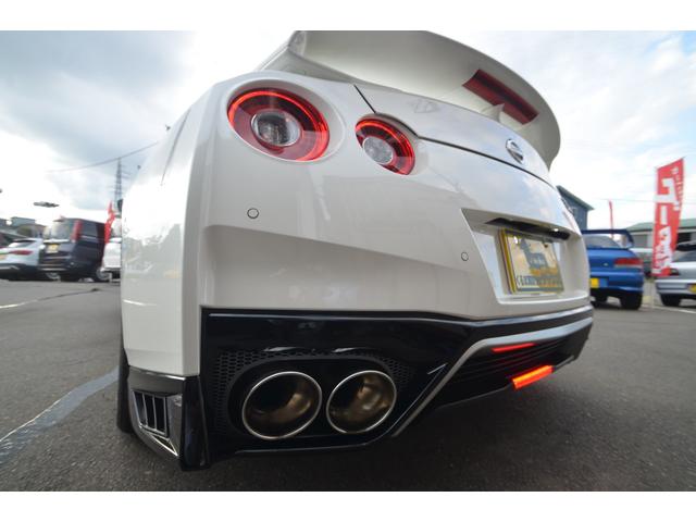 NISSAN GT-R PURE EDITION