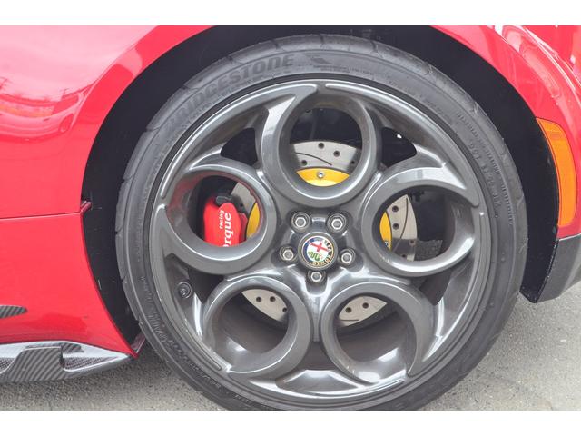 ベースグレード ディーラー車/スポーツパッケージ/レザーパッケージ/F18・R19インチ/左ハンドル/社外カーボンエアロ/社外マフラー/社外キャリパー/純正パーツ有/地デジナビ/ディーラー記録簿有/取説有/DCT/(53枚目)