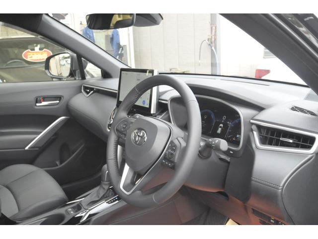 カローラクロス ハイブリッド　Ｚ　新車保証継承／登録済未使用車／修復歴無し／サンルーフ／４ＷＤ／ＴＳＳ／全車速追従クルコン／パワーシート＆ヒーター／ハーフレザー／パワーバックゲート／地デジナビ／車検Ｒ１０．４．２１／未開封フロアマット（46枚目）