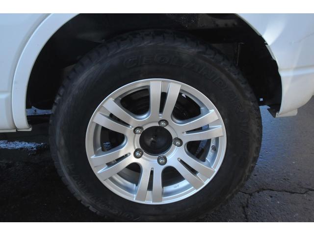 ジムニー ＸＣ　パートタイム４ＷＤ／高低２段切替／４型／フォグランプ／サイドミラーヒーター／衝突安全ボディ／車検Ｒ９．６．１２迄／カセットデッキ／ターボ（18枚目）