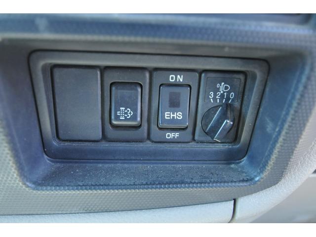 アトラストラック カスタム４ＷＤディーゼルターボ　全国１年保証／修復歴無し／４ＷＤ／１４００ｋｇ／５ＭＴ／ＥＨＳ／ヒーター付き電動格納ミラー／オートエアコン／キーレス／社外メッキバンパー／ＬＥＤフォグ／モケットシート／ＺＤ３０／スタッドレス積み込み／（12枚目）