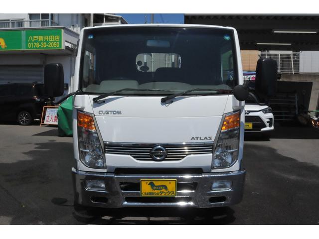 アトラストラック カスタム４ＷＤディーゼルターボ　全国１年保証／修復歴無し／４ＷＤ／１４００ｋｇ／５ＭＴ／ＥＨＳ／ヒーター付き電動格納ミラー／オートエアコン／キーレス／社外メッキバンパー／ＬＥＤフォグ／モケットシート／ＺＤ３０／スタッドレス積み込み／（15枚目）